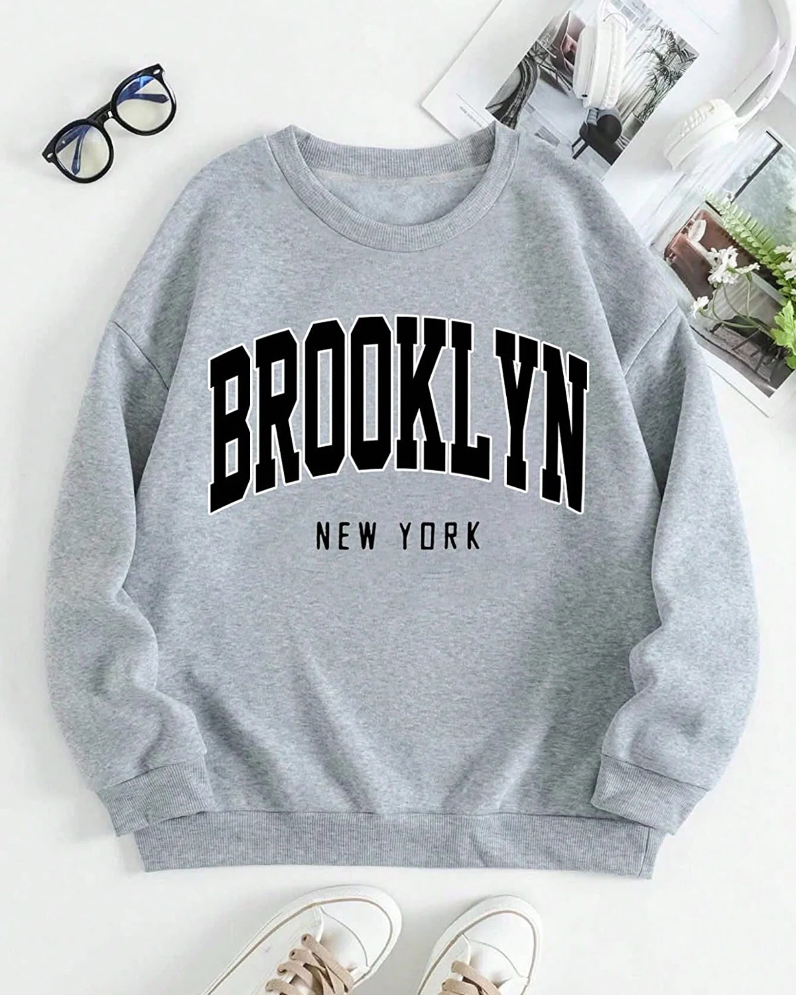 Brooklyn Graphic Oversized Sweatshirt Grey