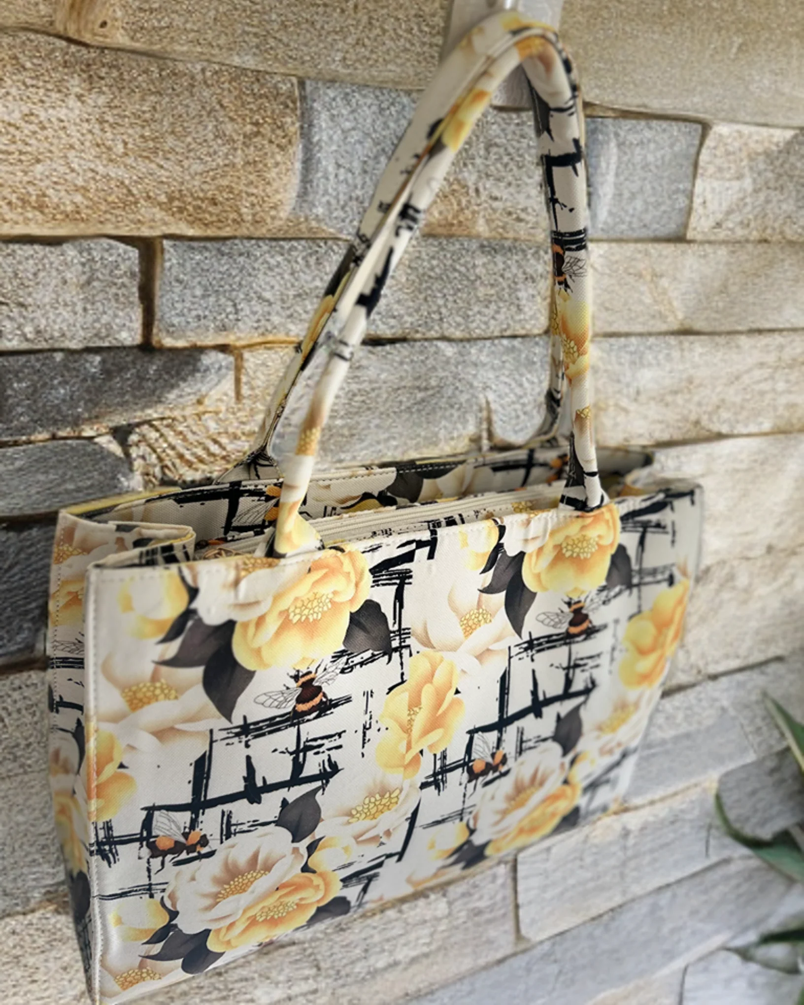 Dahlia Floral Canvas Cotton Quilted Tote Bag - Image 3
